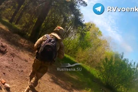 Video: Đặc nhiệm Nga chiến đấu trên chiến trường Kharkov