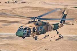 Taliban tuyên bố phá hủy 2 trực thăng Black Hawk của không quân Afghanistan