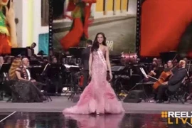 Video: Chung kết Miss World lần thứ 70: Hoa hậu Đỗ Thị Hà mặc váy hồng tranh tài