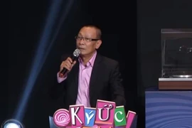 MC Lại Văn Sâm tiết lộ về người vợ kín tiếng trên sóng truyền hình