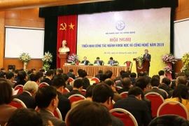 Khoa học công nghệ là chìa khóa thoát bẫy thu nhập trung bình