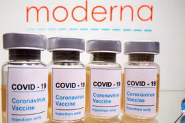 Việt Nam phê duyệt khẩn cấp vaccine Moderna