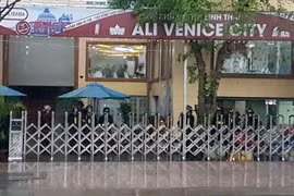 Video: Hàng trăm cảnh sát khám xét Công ty Alibaba