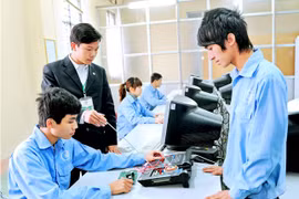 Đề xuất “nới” điều kiện chuyên môn nhà giáo dạy trung cấp, cao đẳng nghề