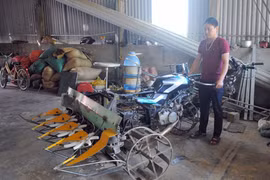 Sáng tạo máy gặt lúa từ động cơ xe máy cũ
