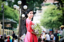 Hoa hậu Áo dài Phu nhân châu Âu Trần Hoàng Mai Anh: "Tôi yêu những gì đến tự nhiên"