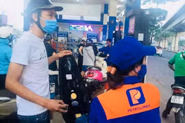 Nóng: Chiều nay, giá xăng tiếp tục tăng mạnh?
