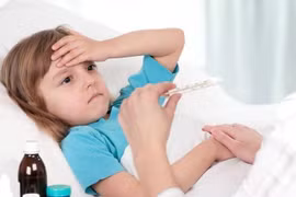 Cách chăm sóc trẻ tại nhà khi mắc bệnh sốt xuất huyết 