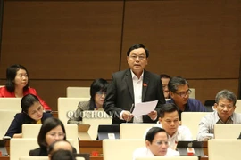 'Hoãn tăng lương là hy sinh cho quốc gia, dân tộc'