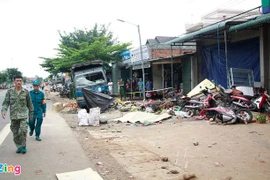 Hiện trường vụ xe tải lao vào chợ làm 5 người chết