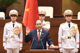 Tân Chủ tịch nước Nguyễn Xuân Phúc tuyên thệ nhậm chức