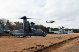 Lính thủy Đánh bộ Mỹ và Bộ binh Nhật Bản diễn tập ngăn chặn đổ bộ đường biển