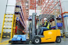 Lễ khánh thành Nhà kho Dược đạt chuẩn Thực hành tốt Bảo quản thuốc (GSP) mới không chỉ là dấu mốc quan trọng cho sự phát triển trong tương lai của Sanofi, mà còn đối với lĩnh vực y tế nói chung.