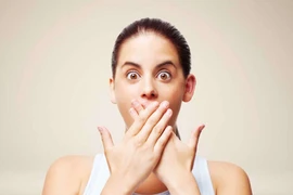 8 nguyên nhân gây hôi miệng bạn không ngờ tới