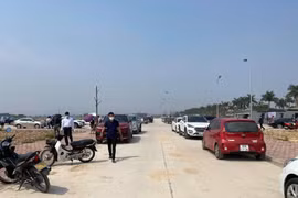 Bộ Xây dựng: Giao dịch bất động sản giảm trong cơn sốt đất quay cuồng