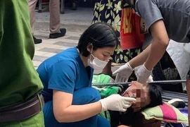 Sức khỏe tài xế xe ôm ở Hà Nội bị thanh sắt đâm vào đầu 