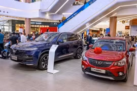 VinFast khai trương showroom 3S mới tại Vincom Mega Mall Ocean Park