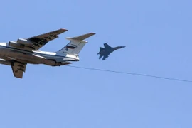 Sư đoàn Mãnh hổ Syria huấn luyện diễn tập đổ bộ đường không 