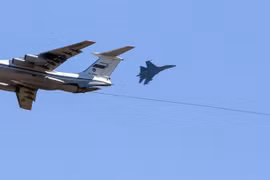 Sư đoàn Mãnh hổ Syria huấn luyện diễn tập đổ bộ đường không 