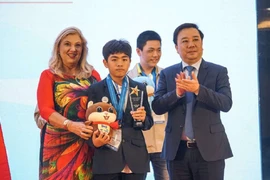 Học sinh Việt Nam vô địch môn thi Khoa học kỳ thi IMSO 2019