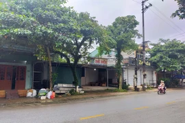 Nguyên Phó ban Tổ chức huyện tự vẫn tại nhà hàng của gia đình