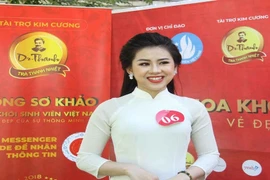 Thí sinh tươi tắn tham dự vòng sơ khảo Hoa khôi sinh viên 2018