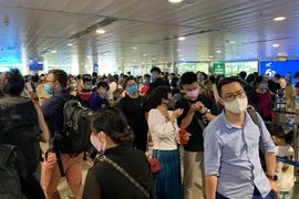 Xây dựng các giải pháp giảm ùn tắc tại sân bay Tân Sơn Nhất