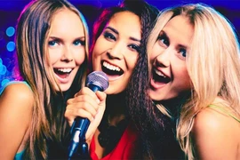 Suy giảm thính giác, nhiễm khuẩn vì hát karaoke