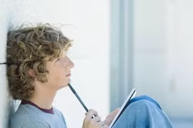 Làm gì khi trẻ dậy thì sớm, dậy thì muộn?