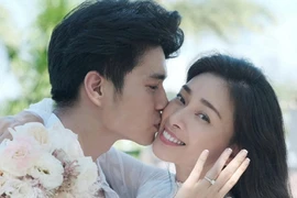 Ngô Thanh Vân đính hôn với bạn trai kém 11 tuổi Huy Trần