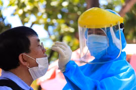 Dịch COVID-19: Bình Dương kịp thời phát hiện, cách ly 61 trường hợp nguy cơ cao