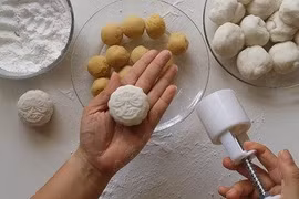 Bánh Trung thu không nên để trong tủ lạnh quá lâu