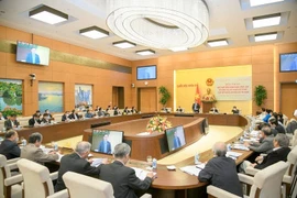 Hội thảo có sự tham gia đông đảo các nhà khoa học, chuyên gia đóng góp ý kiến.