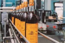 Tồn kho "lưu cữu" nhiều năm, Vang Thăng Long vẫn "tỉnh táo" với nợ khủng 