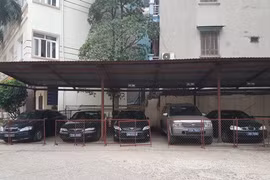 Hà Nội tiết kiệm gần 300 triệu đồng mỗi tháng khi khoán xe công