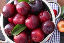 Ăn mận giảm táo bón