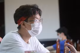 Sinh viên gặp nhiều "trục trặc" tâm lý vì Covid-19 và giãn cách xã hội