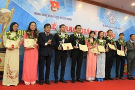 10 nhà khoa học tài năng trẻ nhận giải thưởng Quả Cầu Vàng 2018