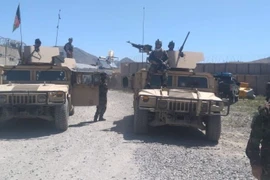 Taliban cách thủ đô Kabul 40 km, quân đội Afghanistan nói đang "rút lui chiến thuật"