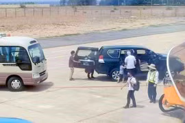 Ai được xe riêng đưa đón tại sân đỗ máy bay?