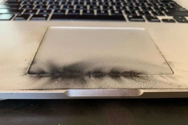 Nguyên nhân Macbook Pro bị cấm mang lên máy bay