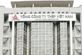 Tổng Công ty CP Thép Việt Nam "tương khắc" cả thép lẫn... đất