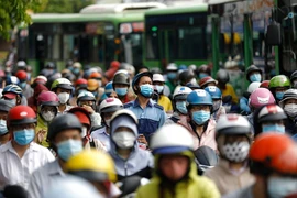 Tại sao cần tiêm vaccine Covid-19 cho 70% dân số Việt Nam?