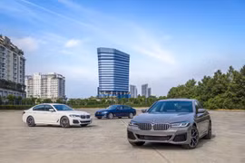 BMW 5-Series mới ra mắt thị trường Việt Nam: Giá từ 2,5 tỷ đồng, 3 phiên bản đi kèm nhiều trang bị 