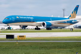 Hãng bay quốc gia Vietnam Airlines đã lỗ hơn 10 nghìn tỷ đồng