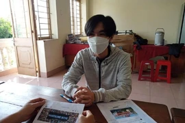 B làm việc với cơ quan công an. Ảnh: Công an tỉnh Bến Tre.