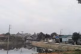 Chồng tử vong thương tâm khi cứu vợ con đuối nước