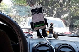 Hiệp hội Taxi Đà Nẵng tính chuyện khởi kiện Grab