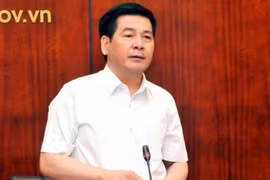 Nhiều cán bộ QLTT vừa bị khởi tố, Bộ trưởng Công thương nói gì?