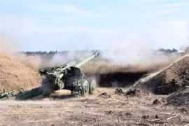 Tên lửa hành trình Kalibr đóng cửa đường hầm ở Lviv, phá hỏng cầu đường sắt ở Odessa